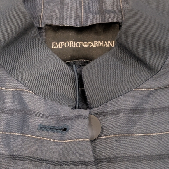 Emporio Armani Navy Striped Buttoned Blazer – Size 46 - Picture 8 of 14